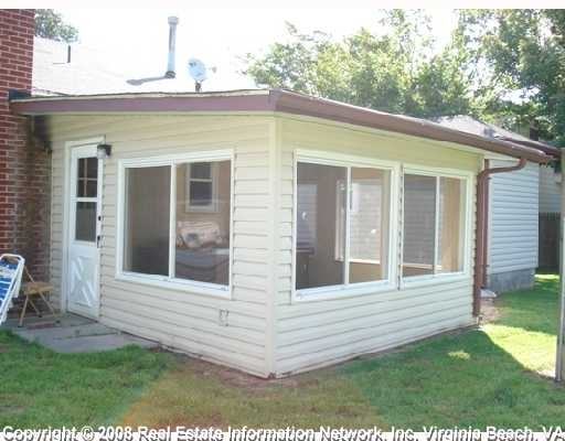 927 Moyer Rd - Photo 2 of 3