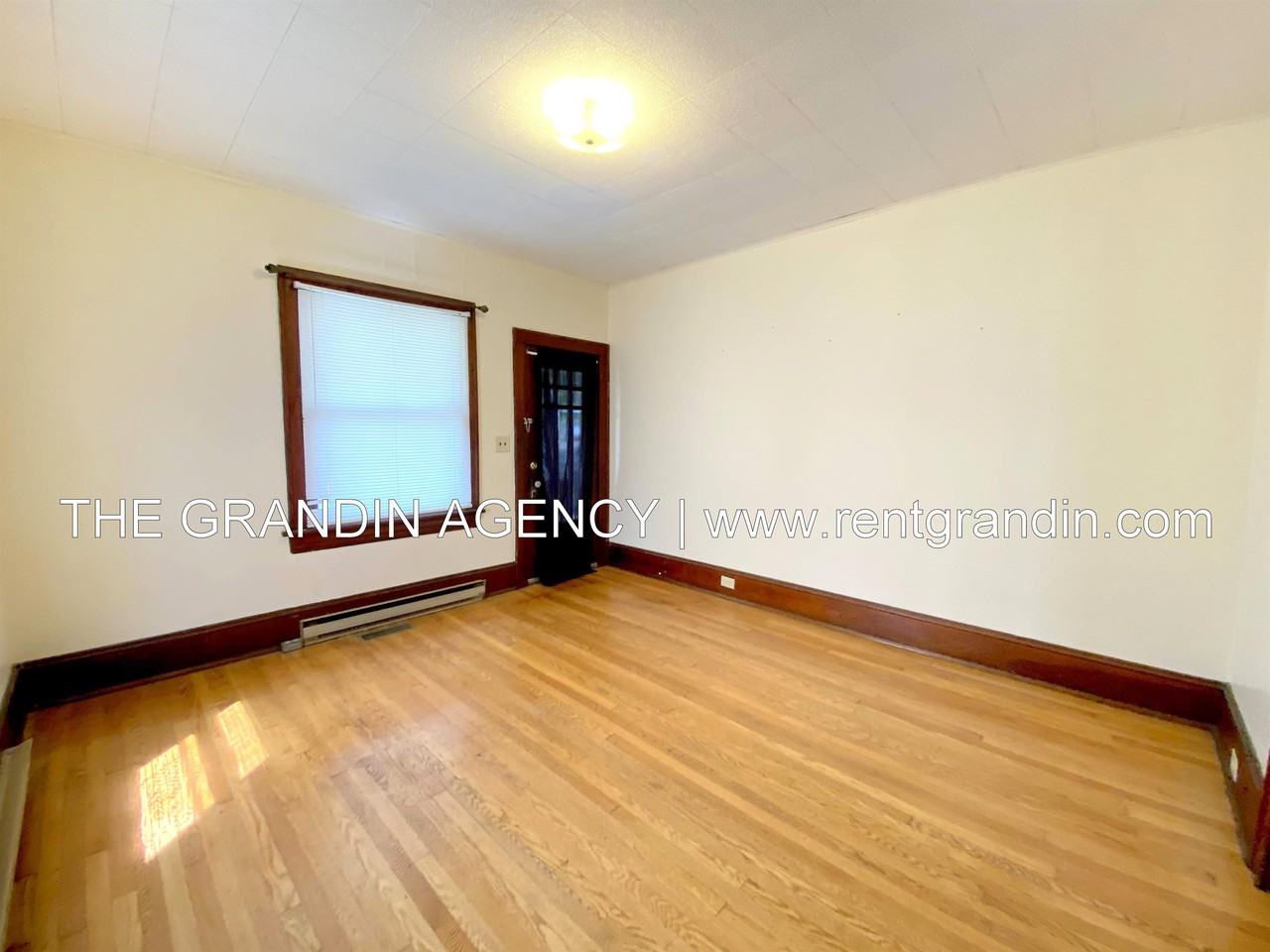 1129 Stewart Ave Se #1 - Photo 4 of 24