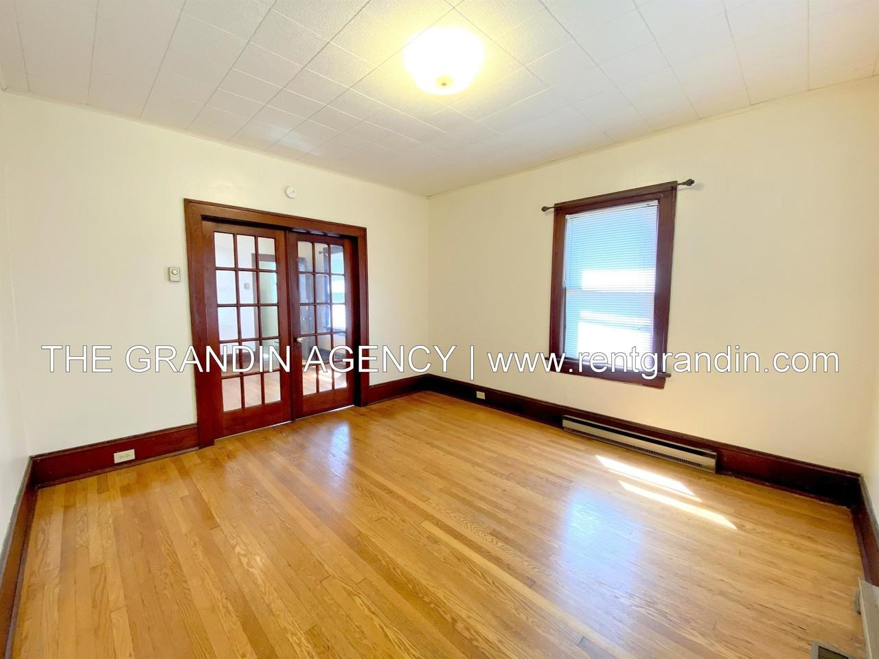 1129 Stewart Ave Se #1 - Photo 5 of 24