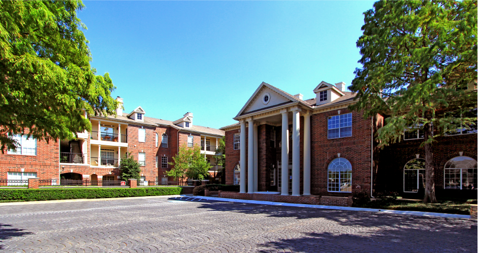 The Dorchester Apartments - Photo 6 of 22