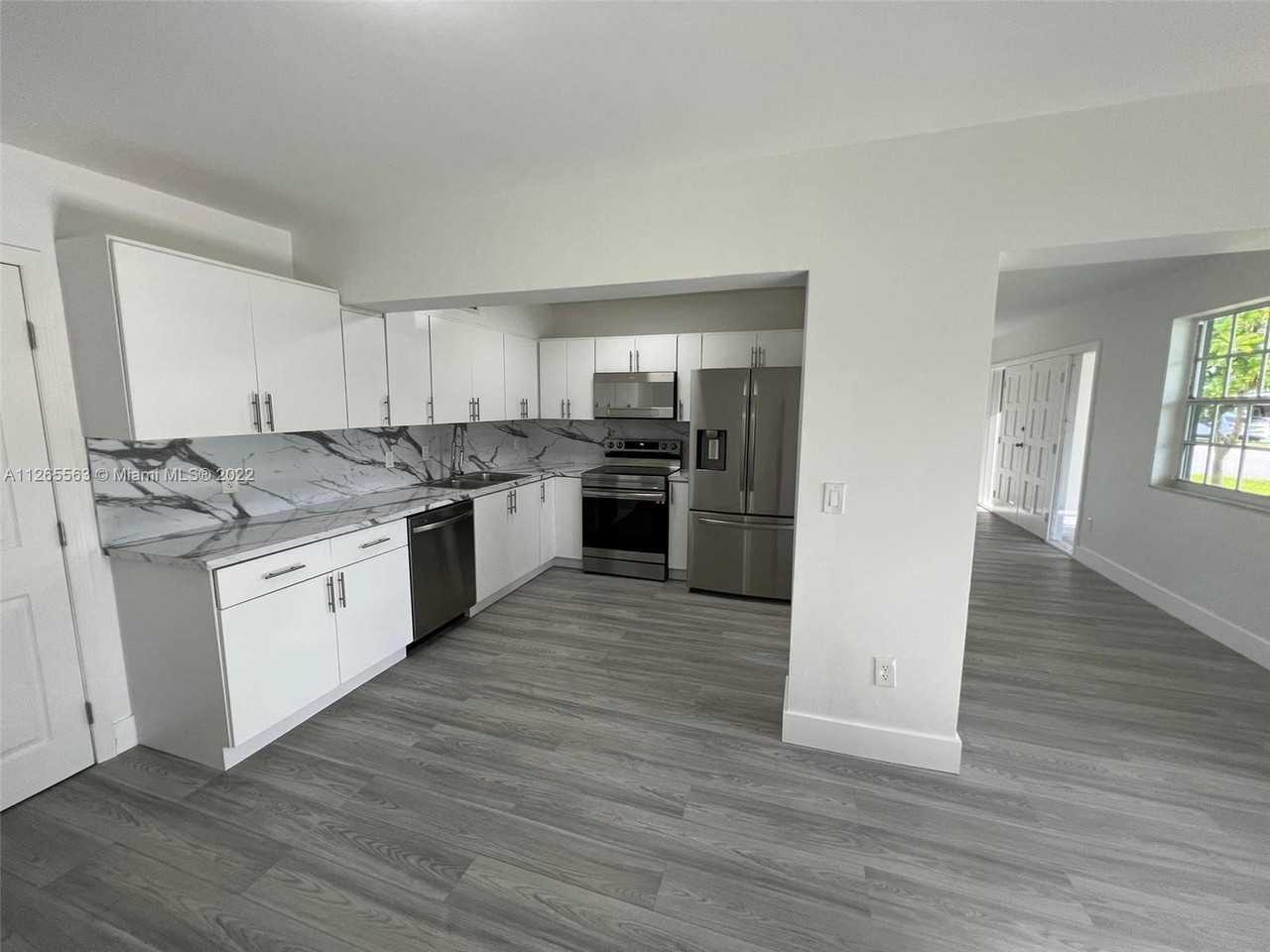 4125 Sw 107th Ct - Photo 3 of 8