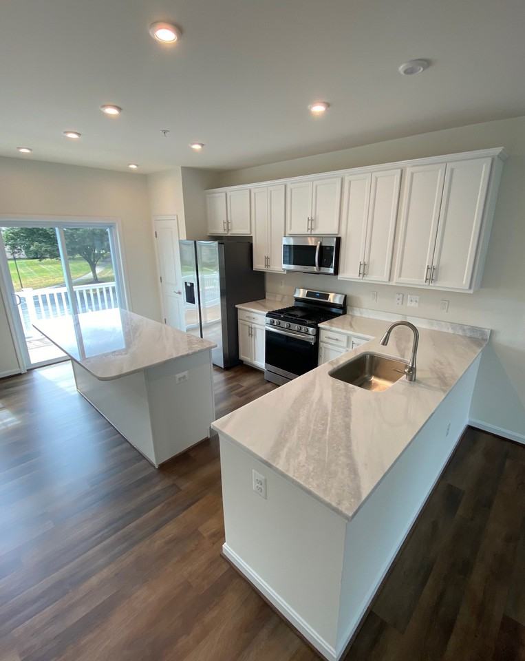 225 Jenkins Way #21 - Photo 4 of 15