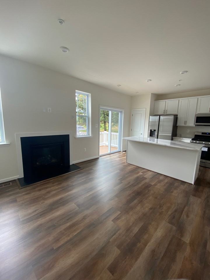225 Jenkins Way #21 - Photo 5 of 15