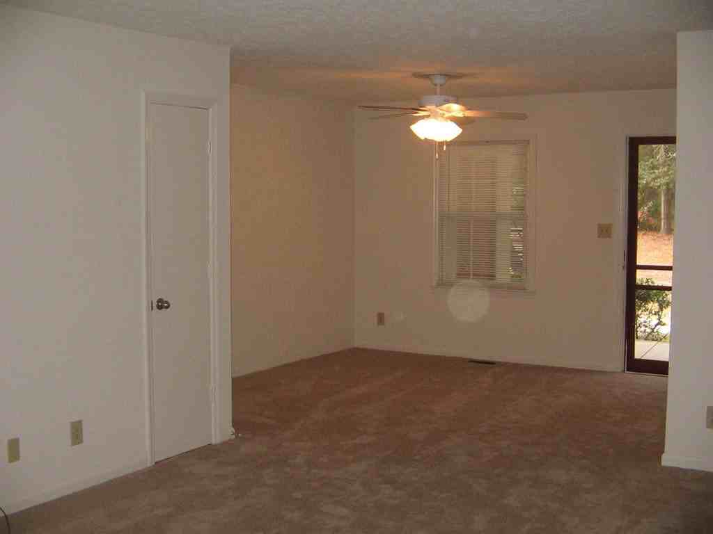 Chateau Terrace - Photo 6 of 10