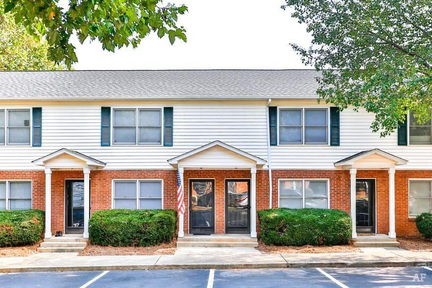 Residences at Belmont - Photo 3 of 25