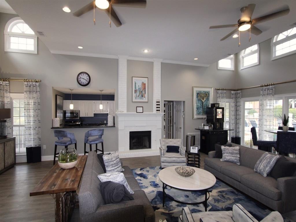 Georgetown Crossing - Photo 3 of 15