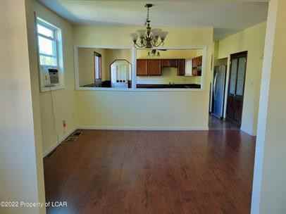 401 Elm Avenue - Photo 3 of 10