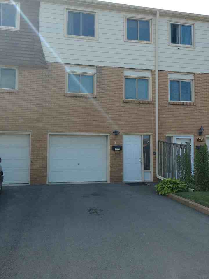1025 Upper Gage Avenue Apartments 1025 Upper Gage Ave, Hamilton, ON