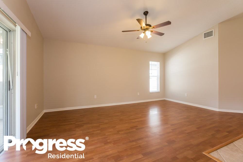 508 Beth Ann St - Photo 3 of 15
