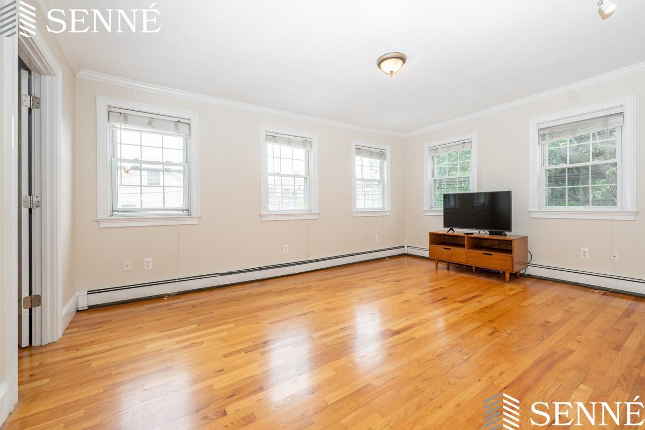 121 Sciarappa St - Photo 5 of 10