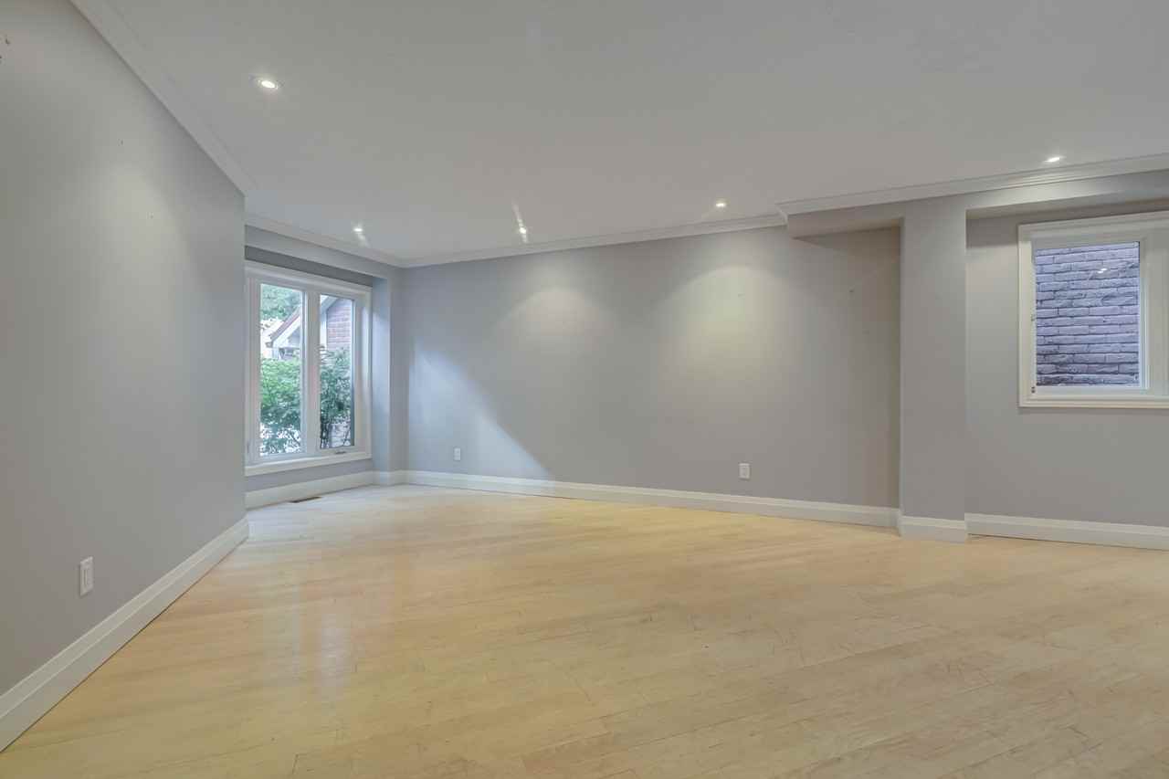 103 McMorran Crescent - Photo 3 of 21