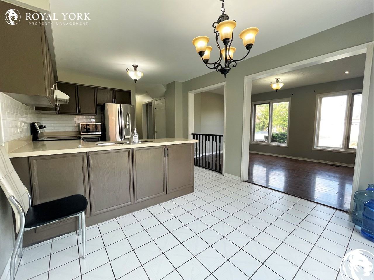 58 Nuffield St #1 - Photo 2 of 43