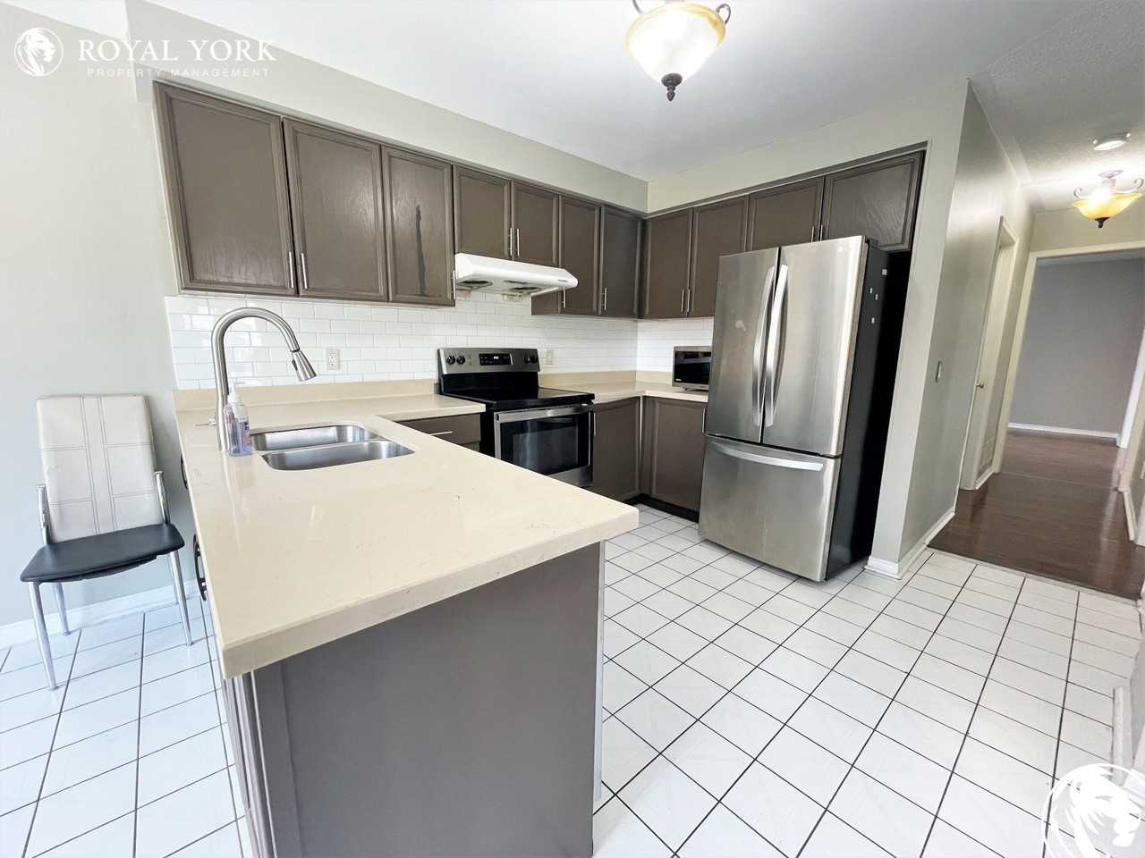 58 Nuffield St #1 - Photo 3 of 43