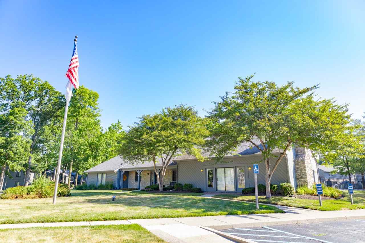 Woodlake Apartments of Indianapolis - Photo 2 of 13