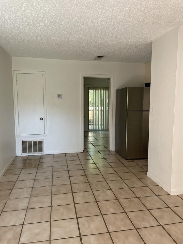 2409 West Mesquite Street #1 - Photo 3 of 12