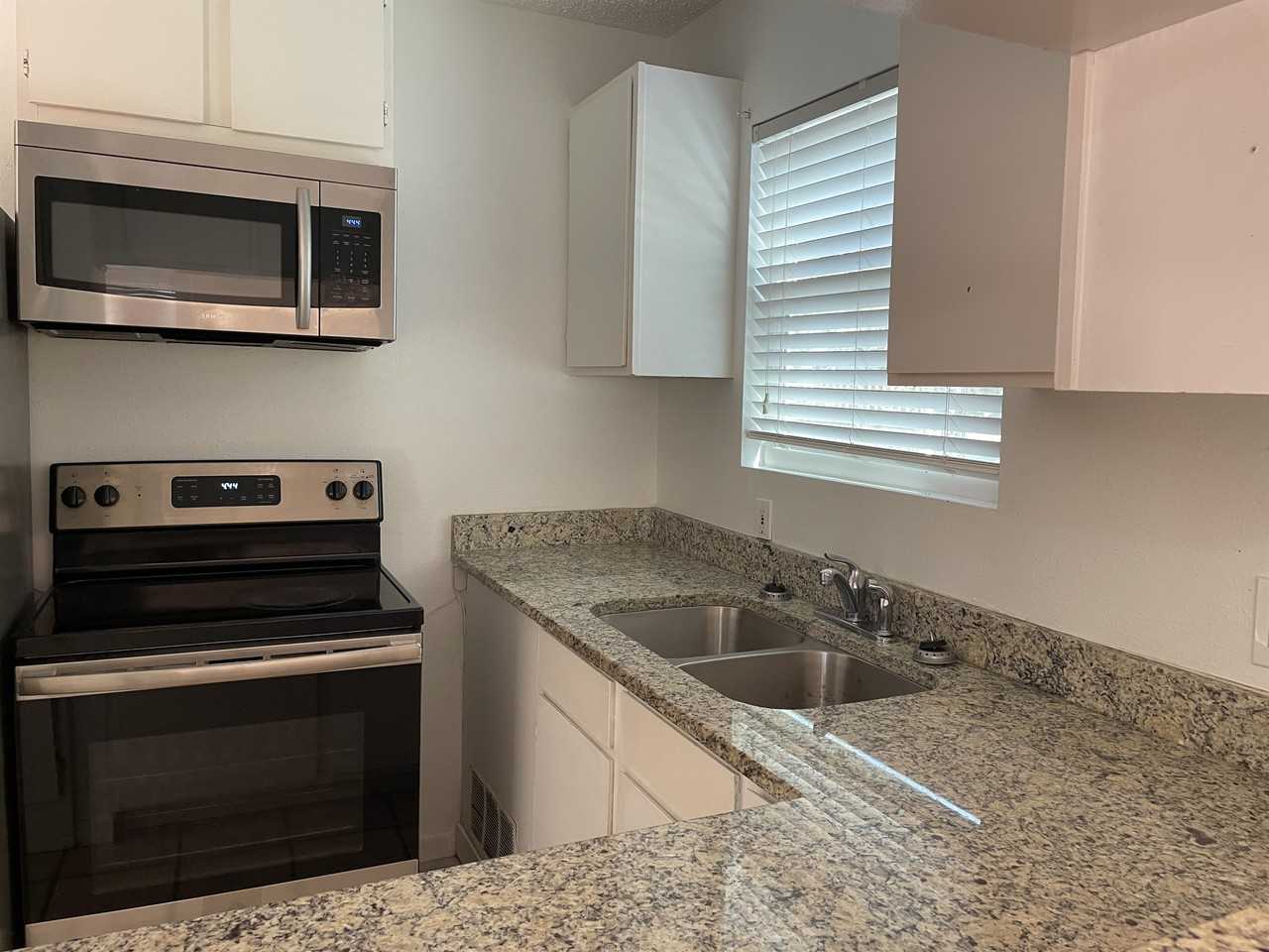 2409 2409 Mesquite Street - NEW - 1 #1 - Photo 5 of 12