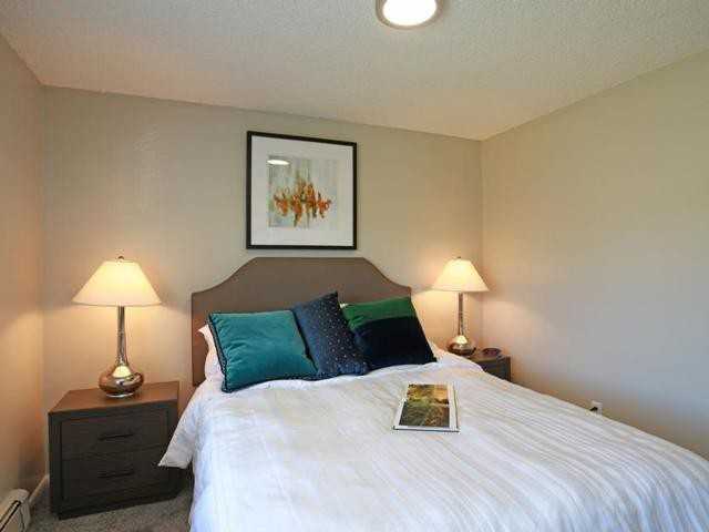 2201 14th Ave - Photo 3 of 27