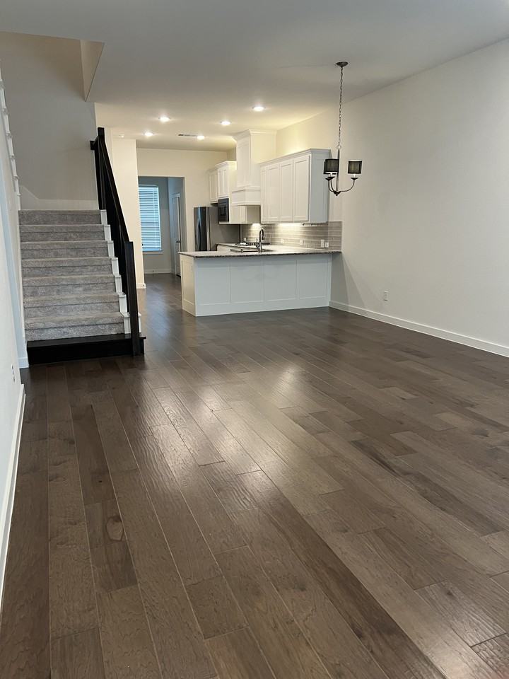 1174 Lake City Ave - Photo 2 of 13