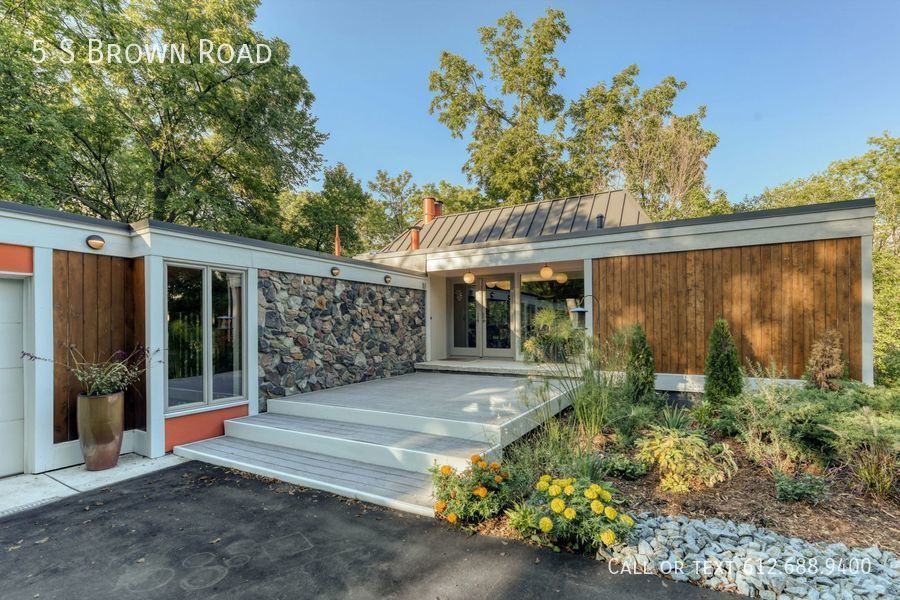 5 S Brown Rd - Photo 2 of 46