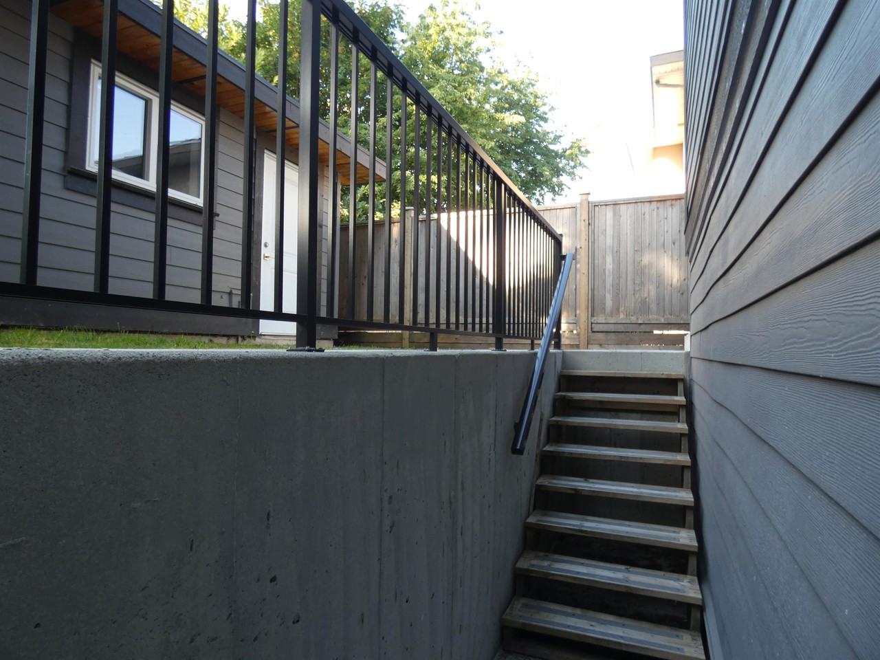 11400 88 Ave #1 - Photo 7 of 7