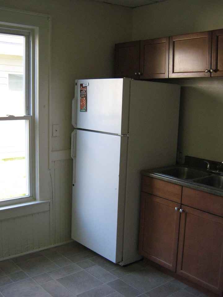 121 Sedgwick St #1 - Photo 5 of 17