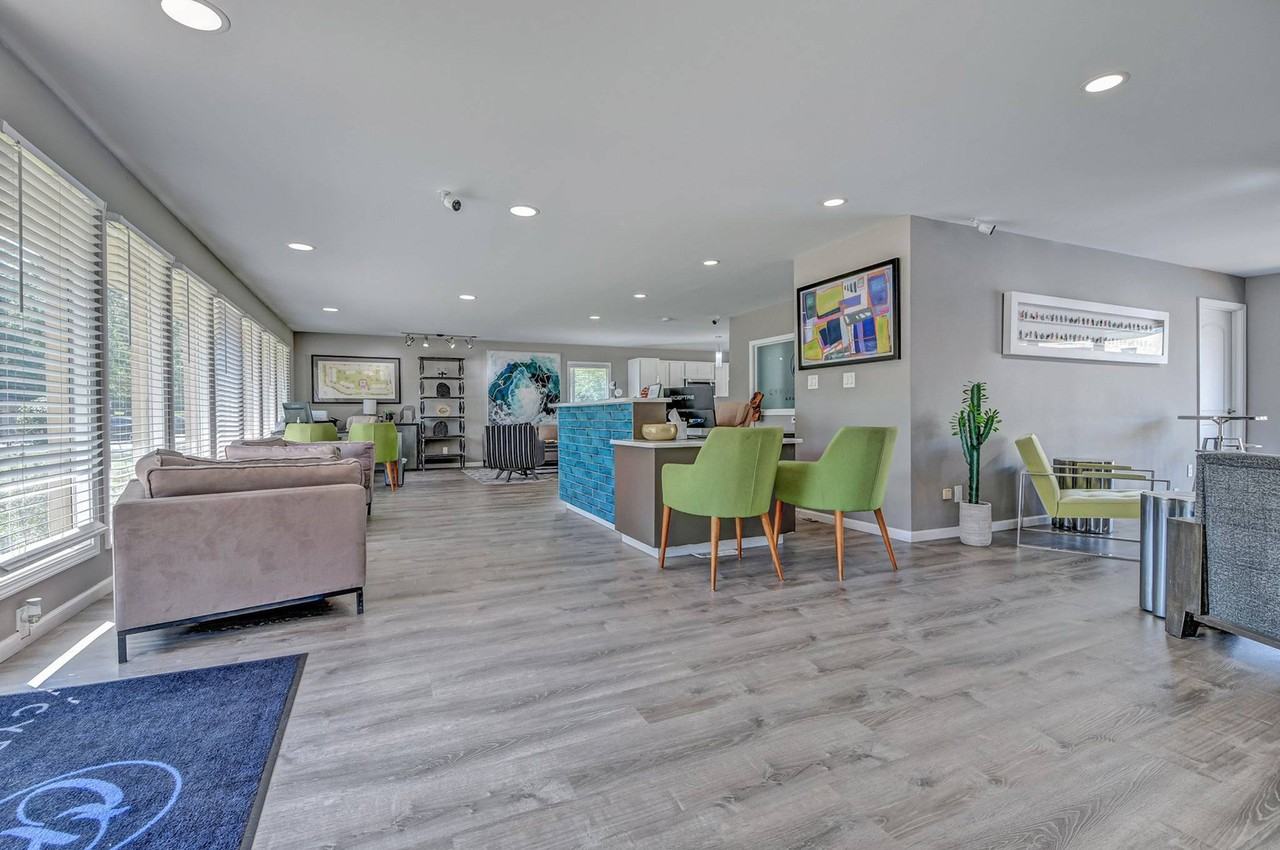 Cypress Pointe - Photo 7 of 50