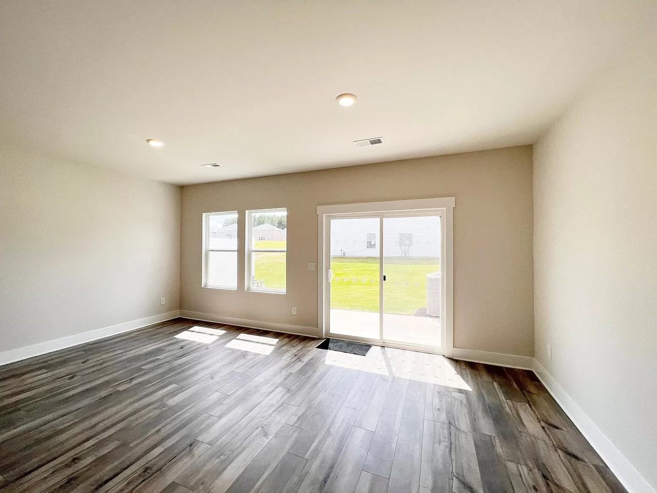 4 Beachley Pl #1 - Photo 7 of 16