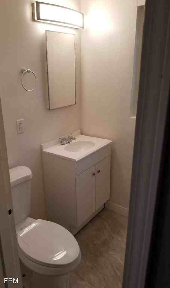 1018 N Mariposa Ave. - Photo 3 of 4