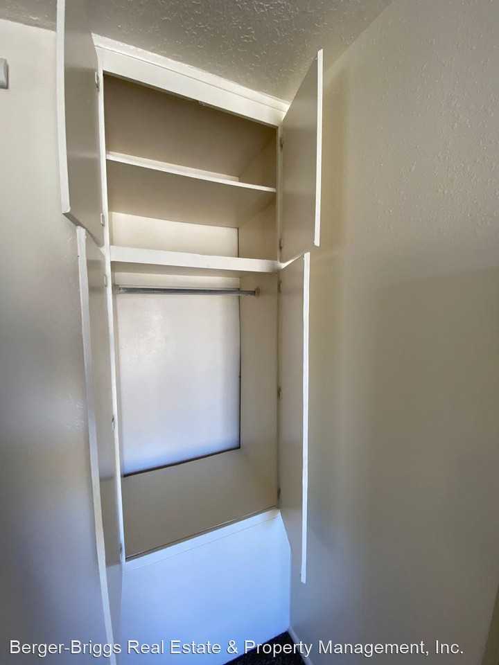 1320 Dr. Martin Luther King Jr. Ave NE - Photo 3 of 10