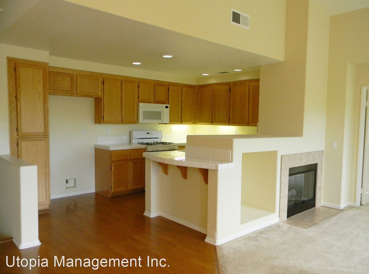 1214 Stagecoach Trail Loop - Photo 2 of 17