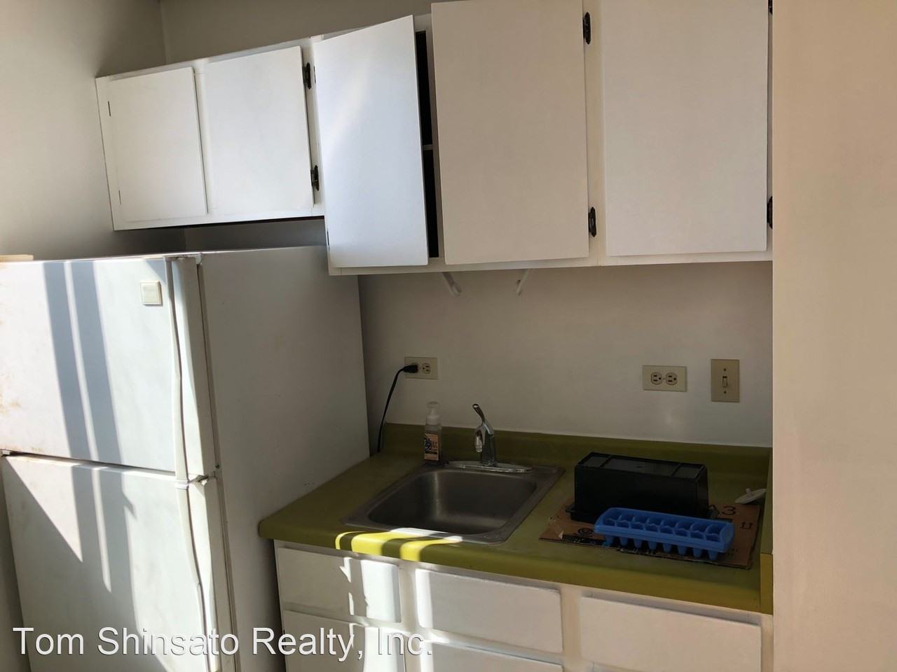 2740 Hale Kulanui 2740 Kuilei St., #2104 - Photo 3 of 14