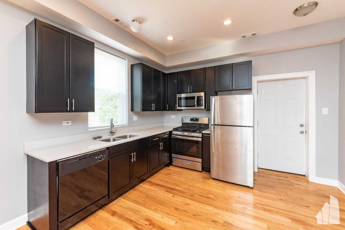 2724 W 16th St #2 - Photo 3 of 15