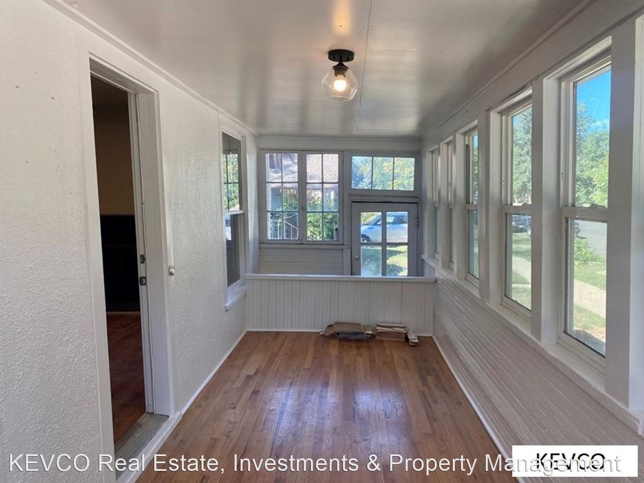 419 Edwards St - Photo 2 of 14
