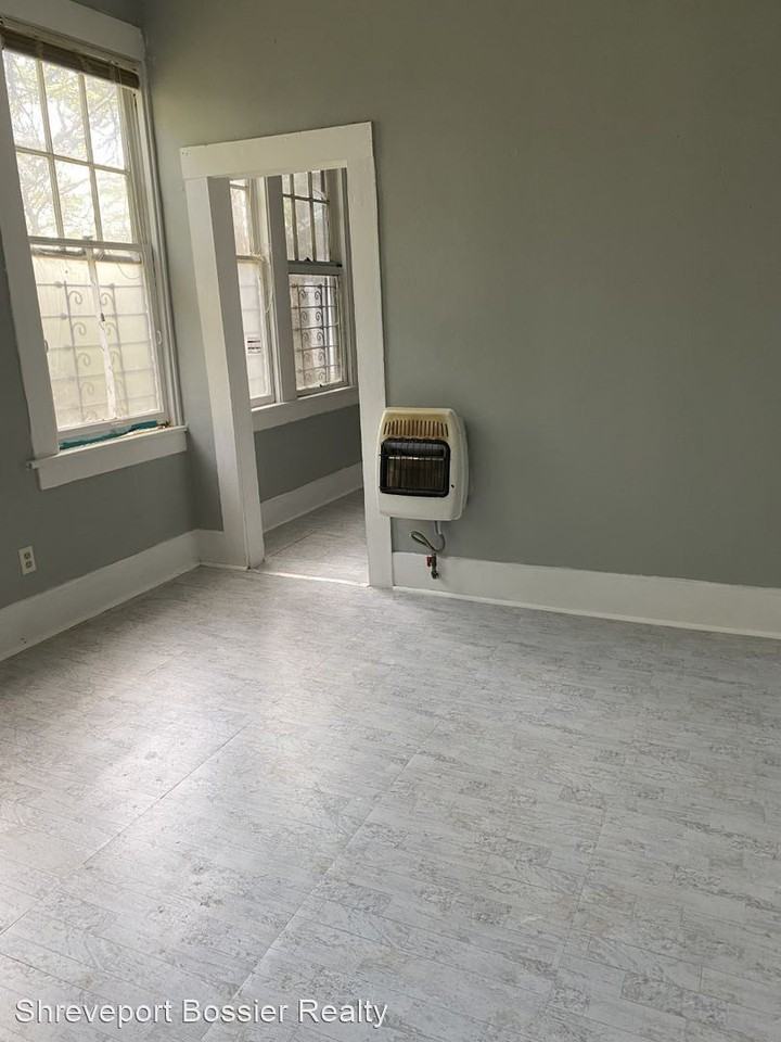 Creswell Ave - Photo 3 of 5