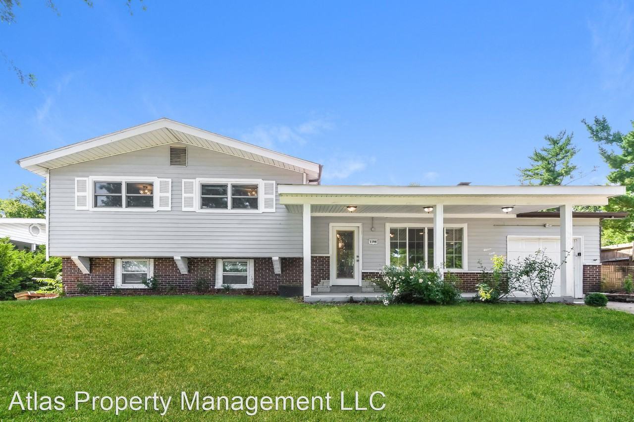 1194 Moonlight Dr - Photo 3 of 16