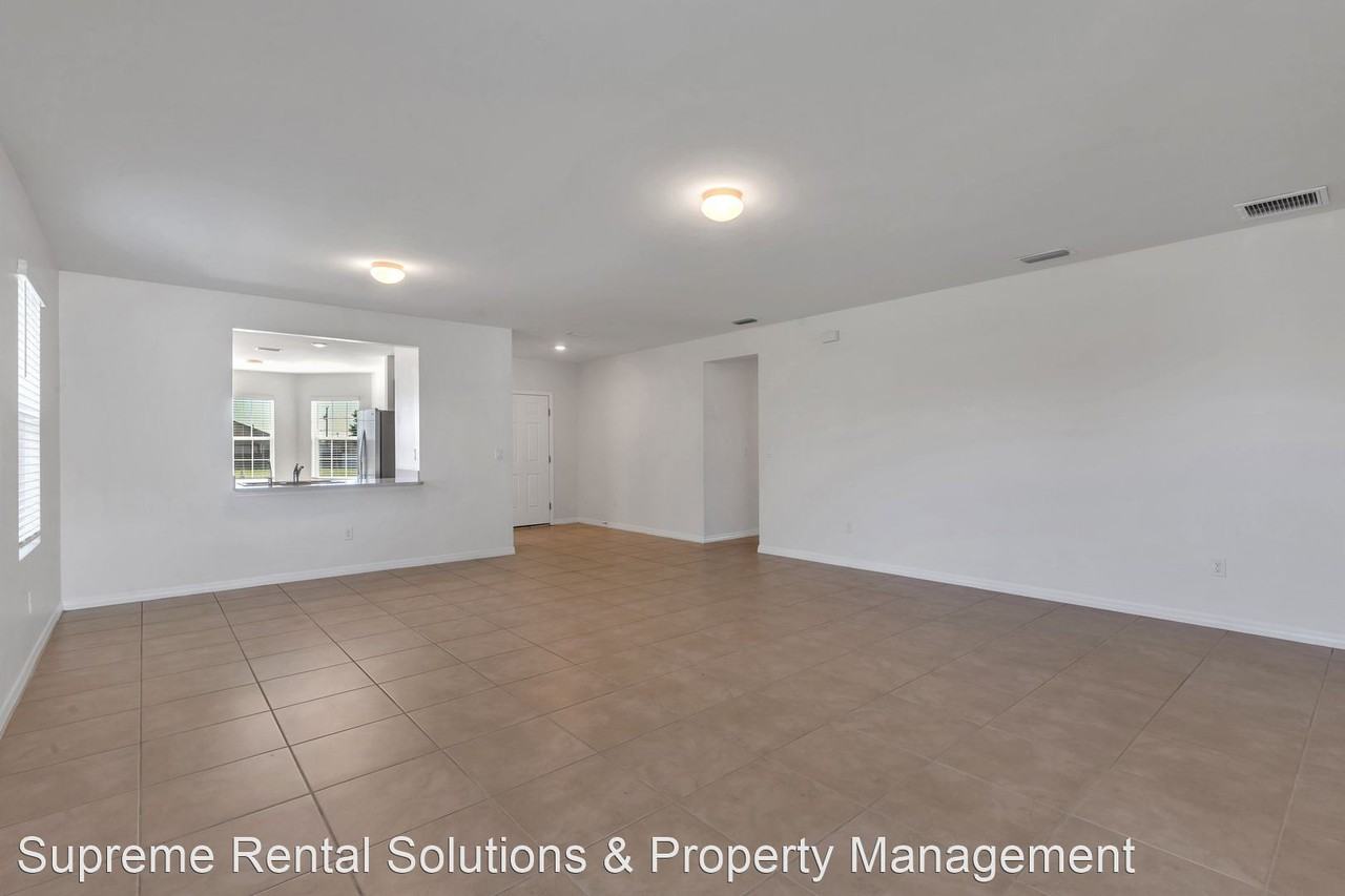 2220 Ne 5th Ave - Photo 3 of 20