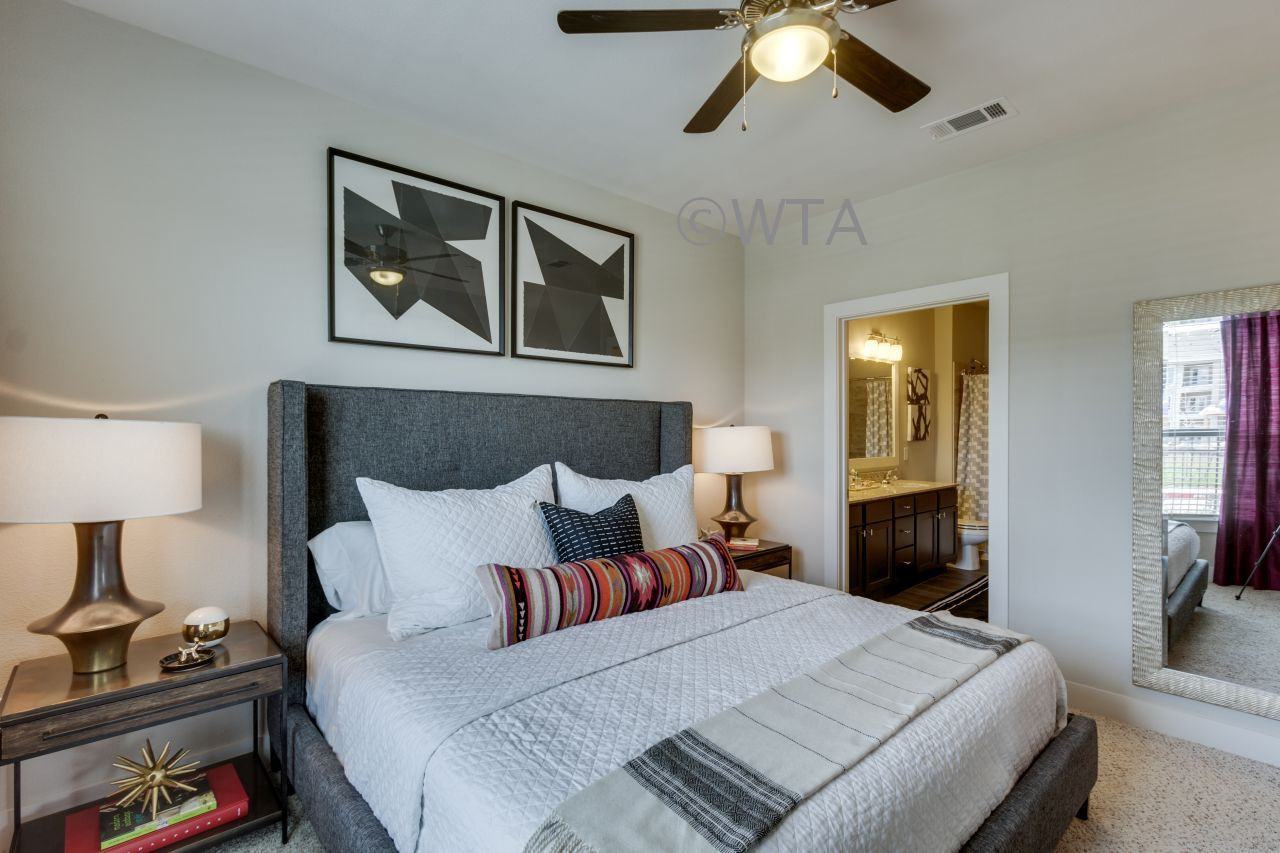 2090 SUNDANCE PKWY - Photo 3 of 28