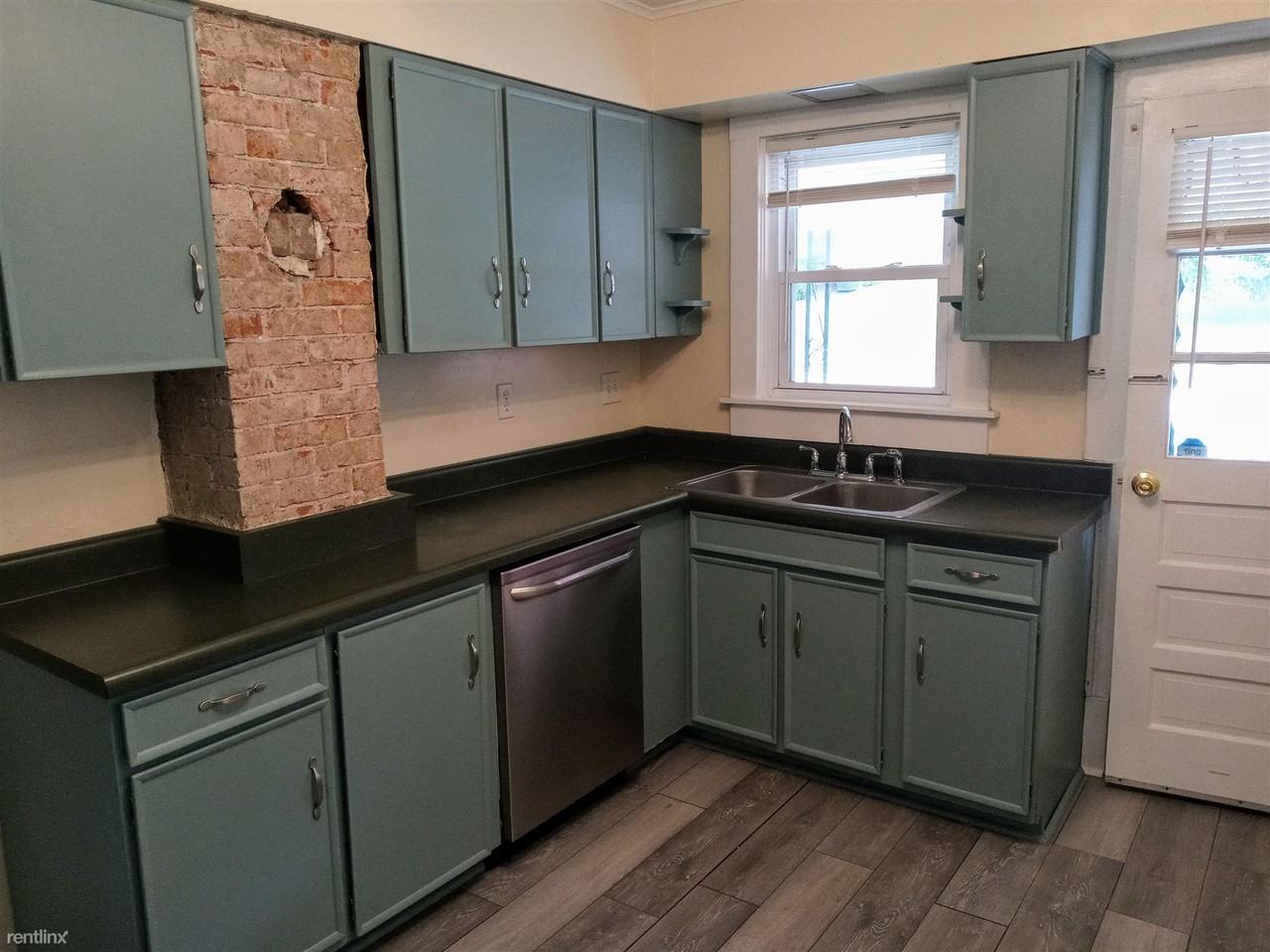 505 Lenox Ave - Photo 2 of 13