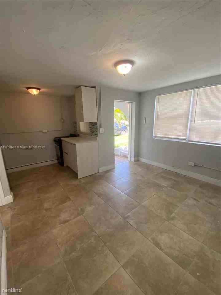 1361 NE 110th Ter - Photo 2 of 11