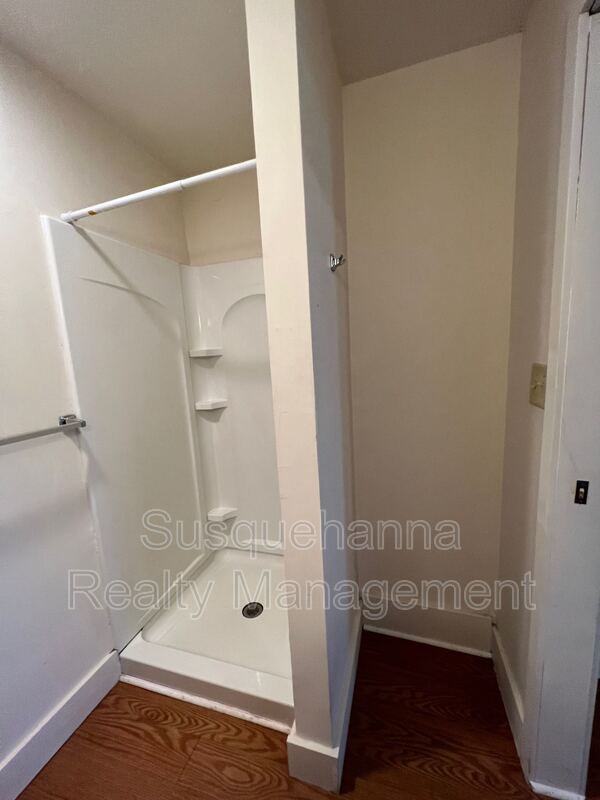 175 East Derry Road #E - Photo 2 of 8