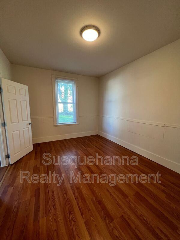 175 East Derry Road #E - Photo 4 of 8