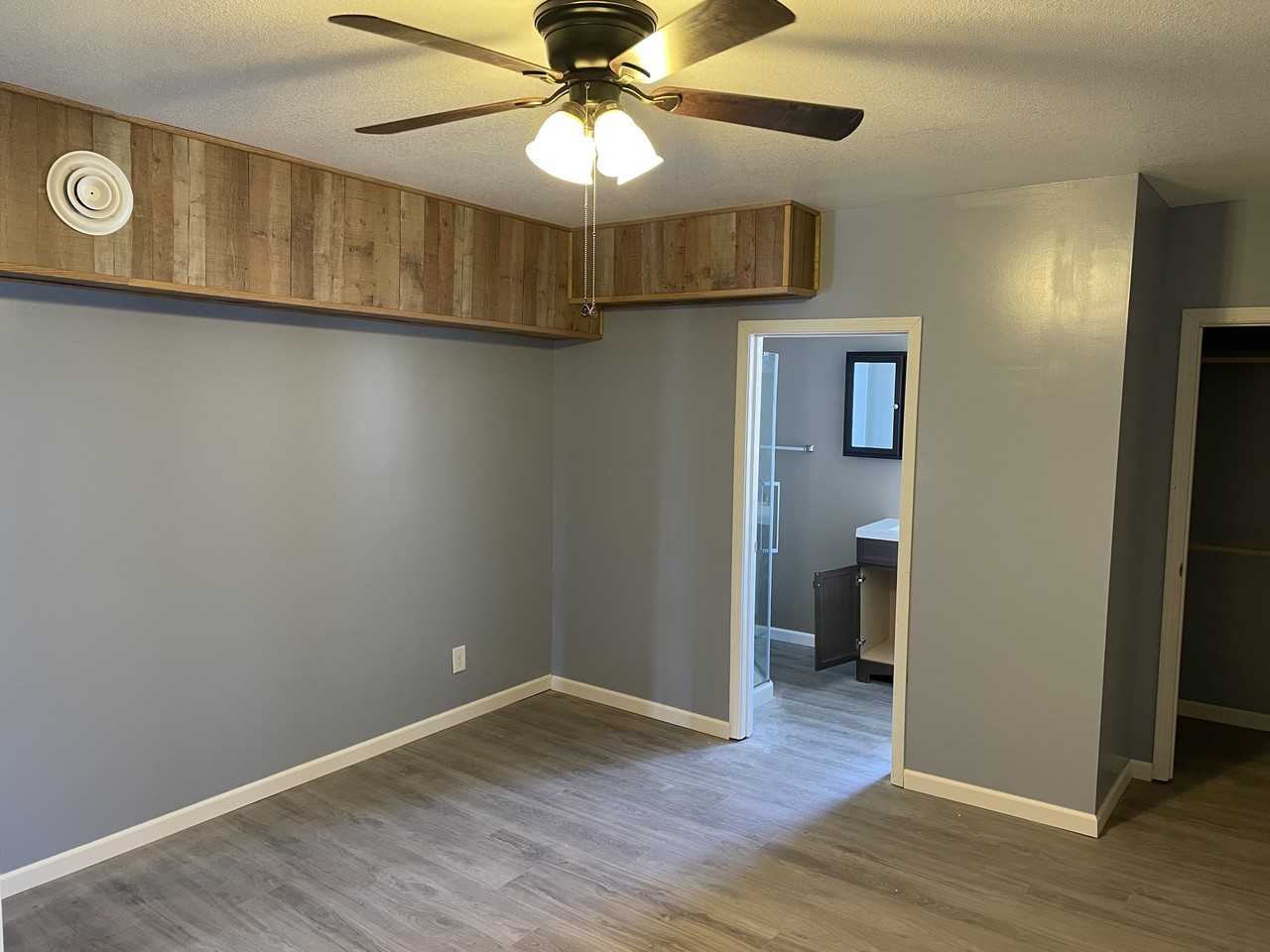 119 W Pine St #117E - Photo 6 of 20