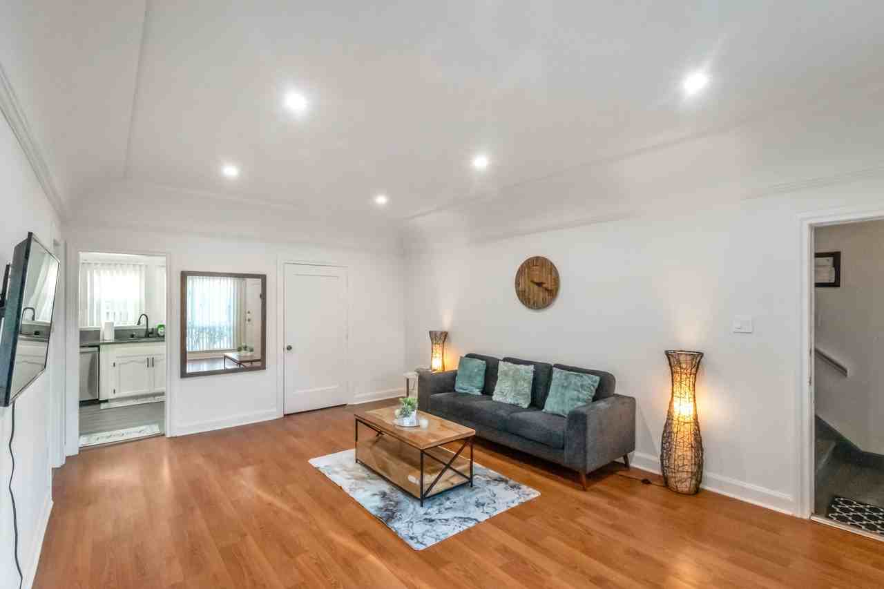 1296 S Citrus Ave #1296 - Photo 2 of 25