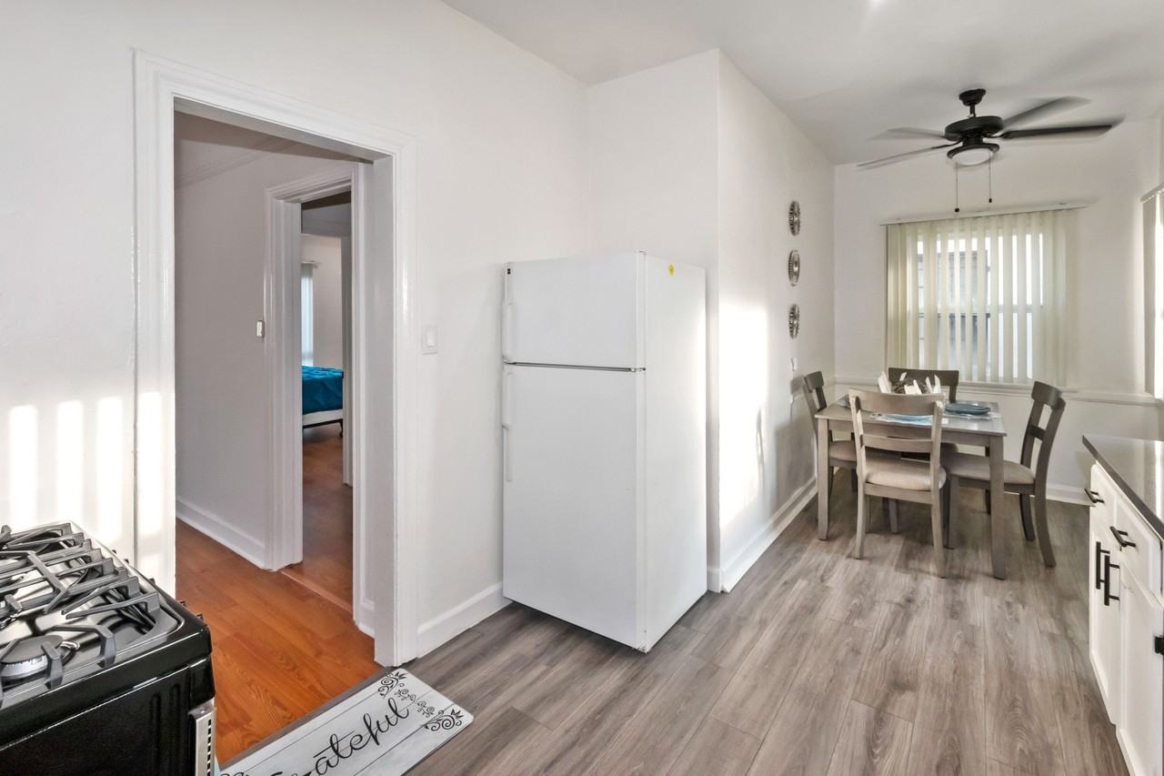 1296 S Citrus Ave #1296 - Photo 5 of 25