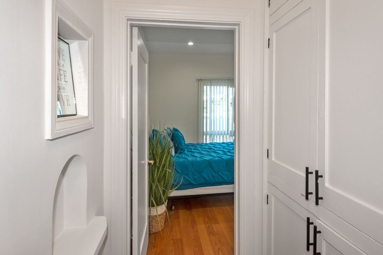 1296 S Citrus Ave #1296 - Photo 6 of 25