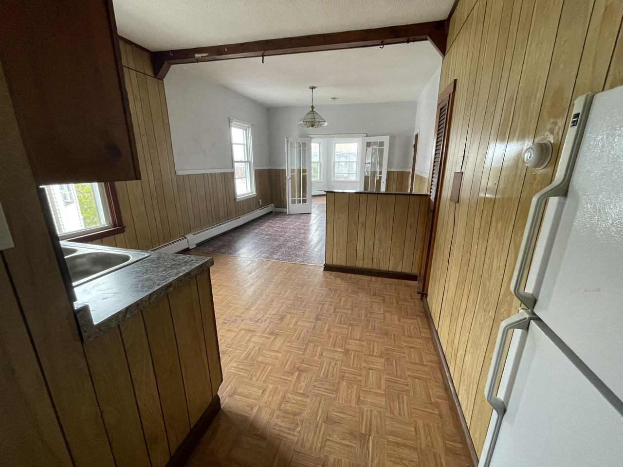 869 Brock Ave - Photo 3 of 3