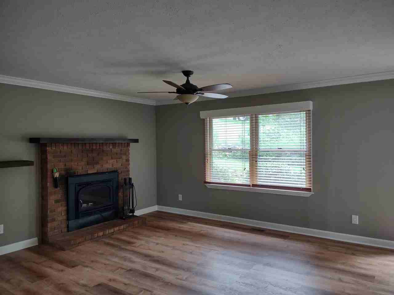 20 Mountain Dr - Photo 3 of 23