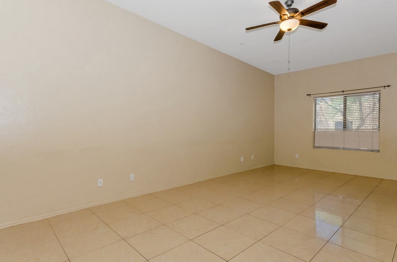 7202 E Chelsie Kaye Ln - Photo 4 of 26