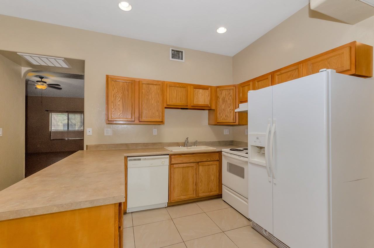 7202 E Chelsie Kaye Ln - Photo 5 of 26