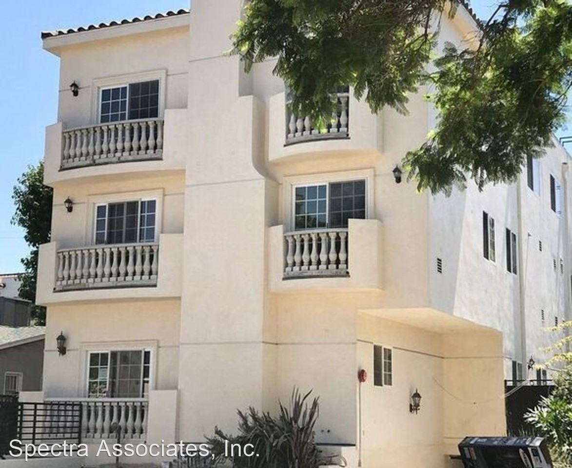 10652 Bloomfield St. Units 1-4 - Photo 2 of 18